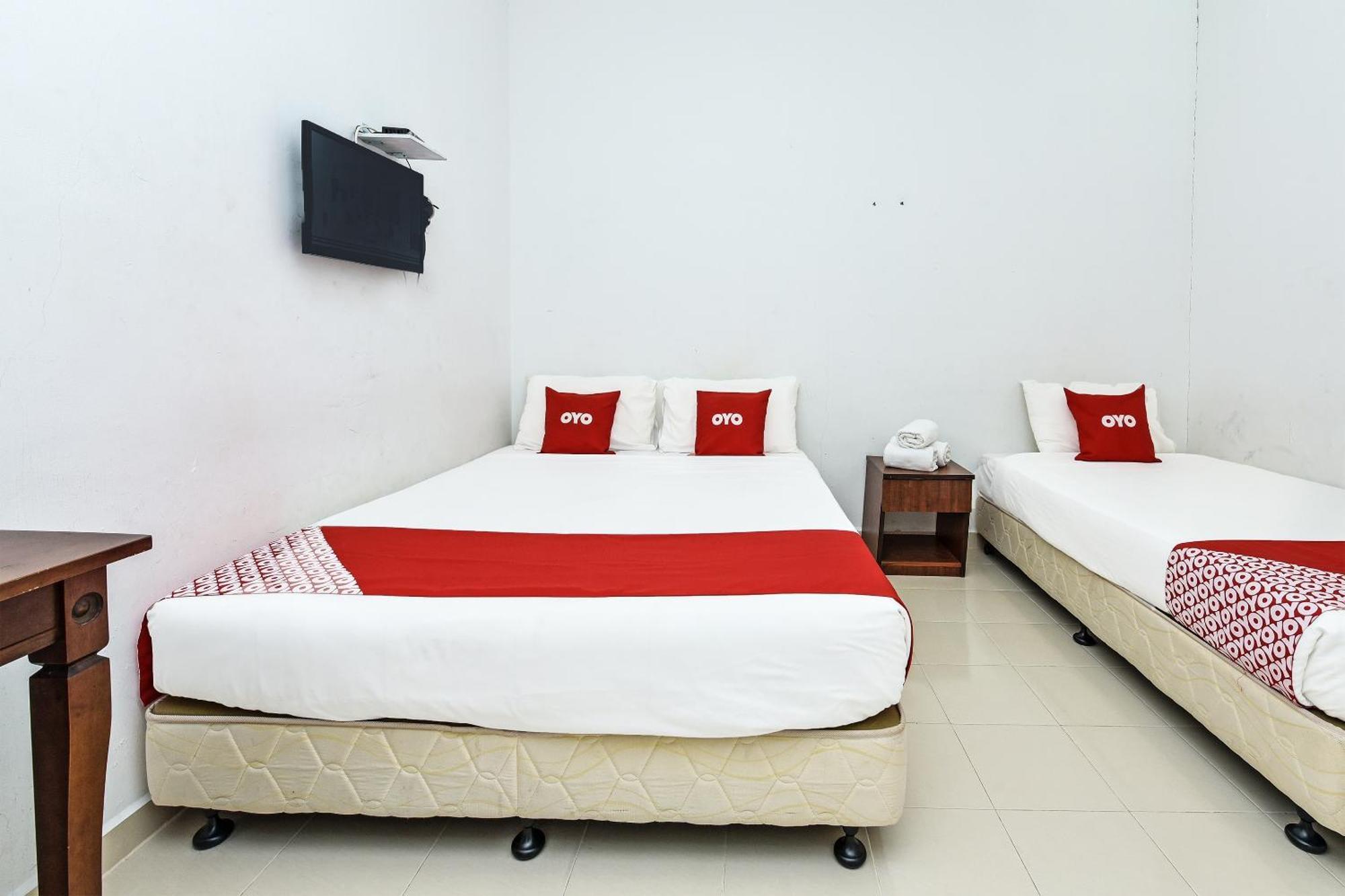 OYO 275 Senyum Inn Pantai Cenang  Exterior foto