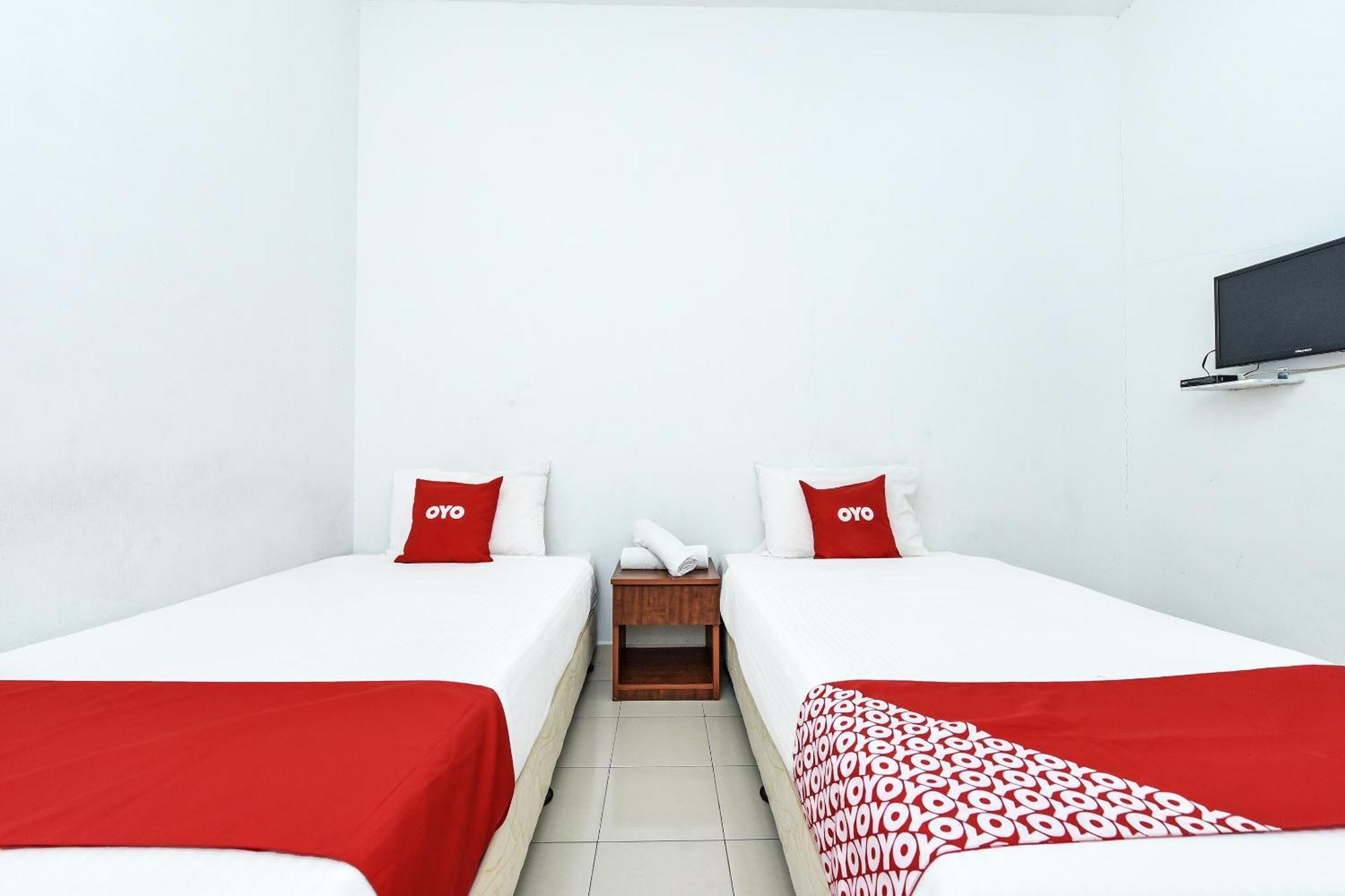 OYO 275 Senyum Inn Pantai Cenang  Exterior foto
